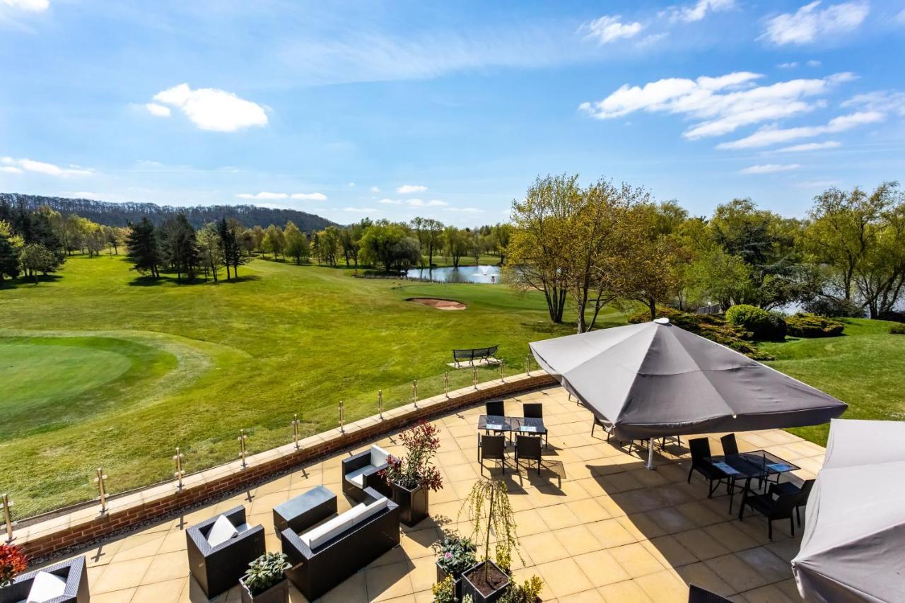 The Vale Golf & Country Club Vila Bishampton Exterior foto